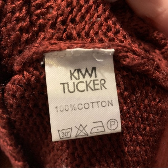 LF Kiwi Tucker Sweater Distressed Open Back Red Burgundy - Picture 5 of 6